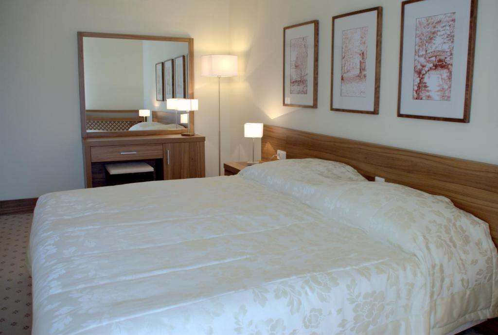 Hotel Termy Palacowe Naleczow Quarto foto