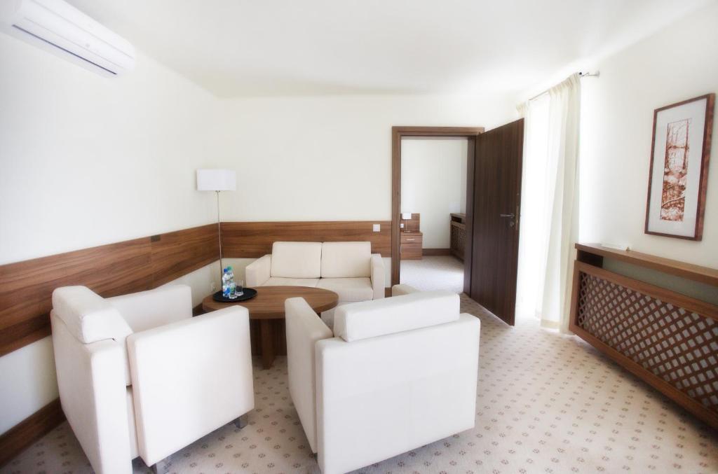 Hotel Termy Palacowe Naleczow Quarto foto