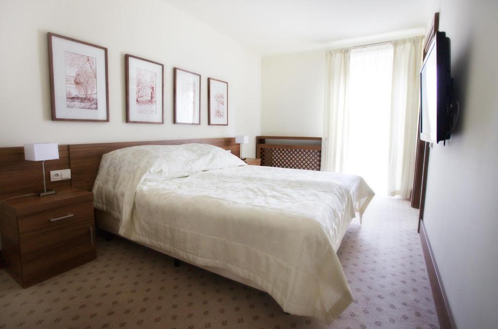 Hotel Termy Palacowe Naleczow Quarto foto